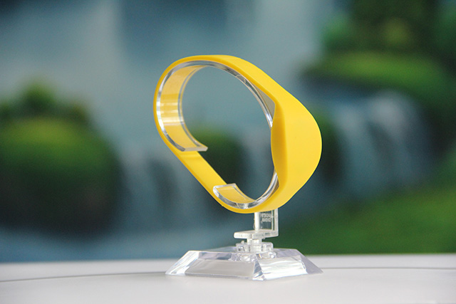 液態織嘜腕帶變形縮水的原因是什么