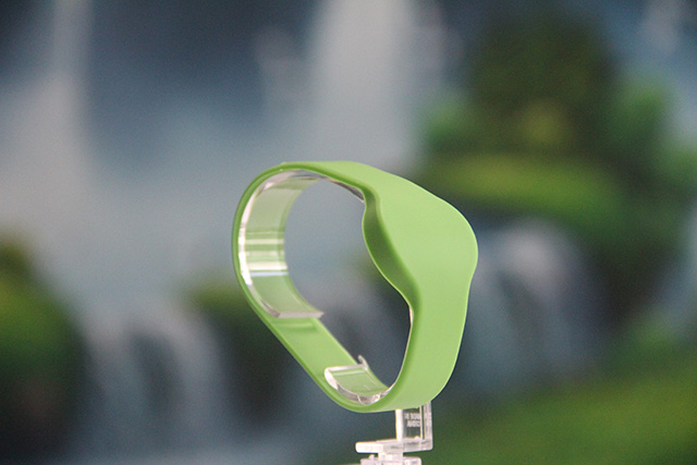 什么是金屬腕帶-卡立方松緊腕帶制作