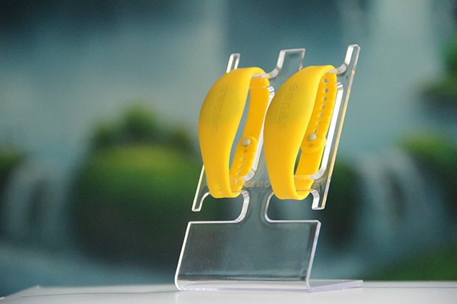 深圳公交、的士等八類車將安裝織嘜腕帶RFID 深圳公交、的士等八類車將安裝織嘜腕帶RFID